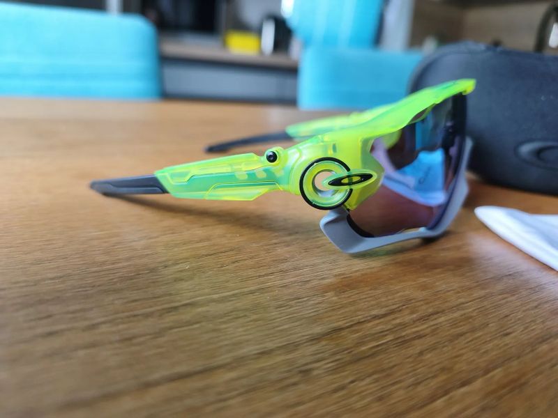 sportovní brýle OAKLEY Jawbreaker CUSTOM a ACTUATOR SQ