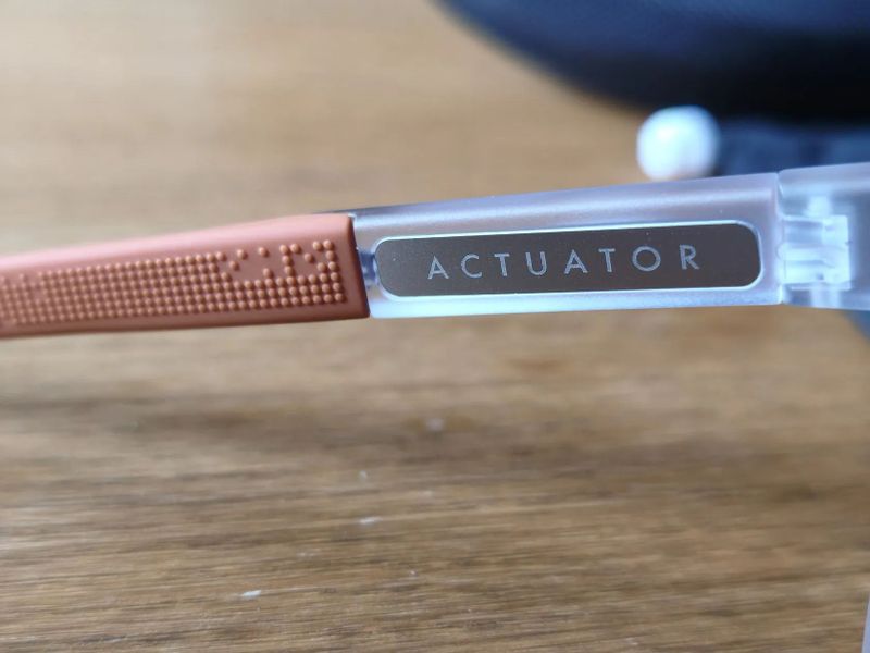 sportovní brýle OAKLEY Jawbreaker CUSTOM a ACTUATOR SQ