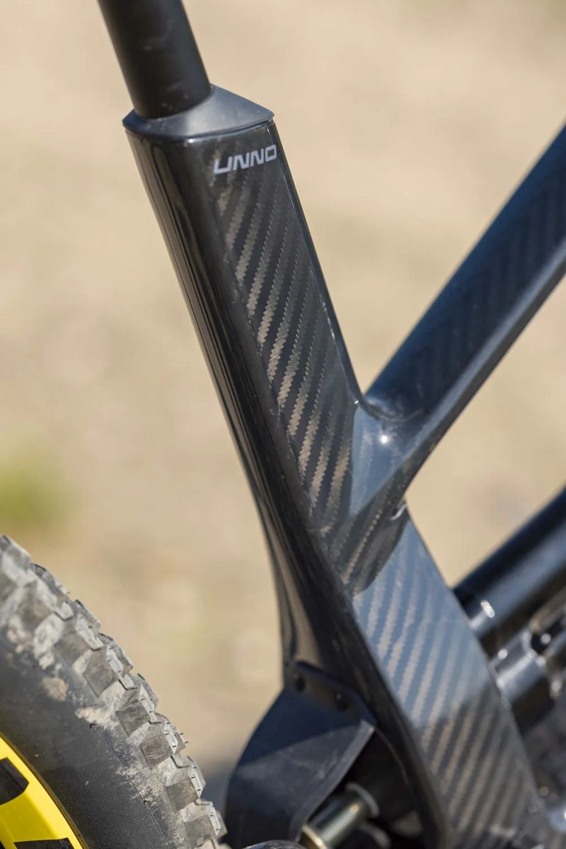 Unno Mith 2. generace - Avinox M2S