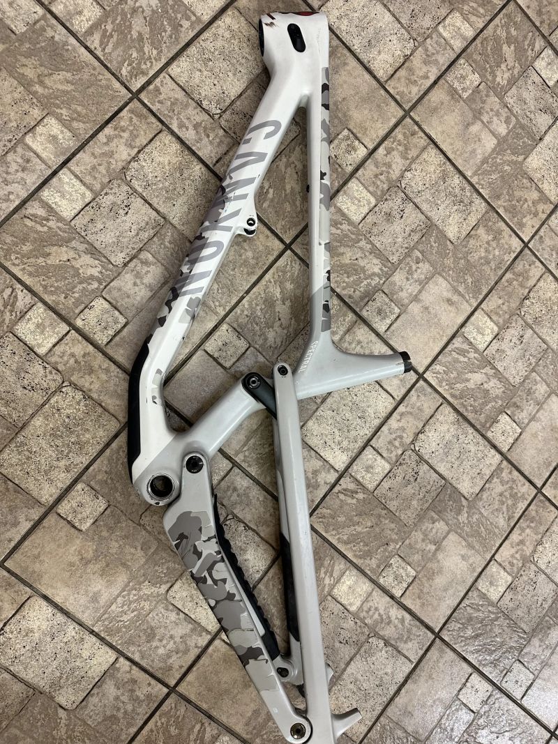 Canyon spectral cf karbon