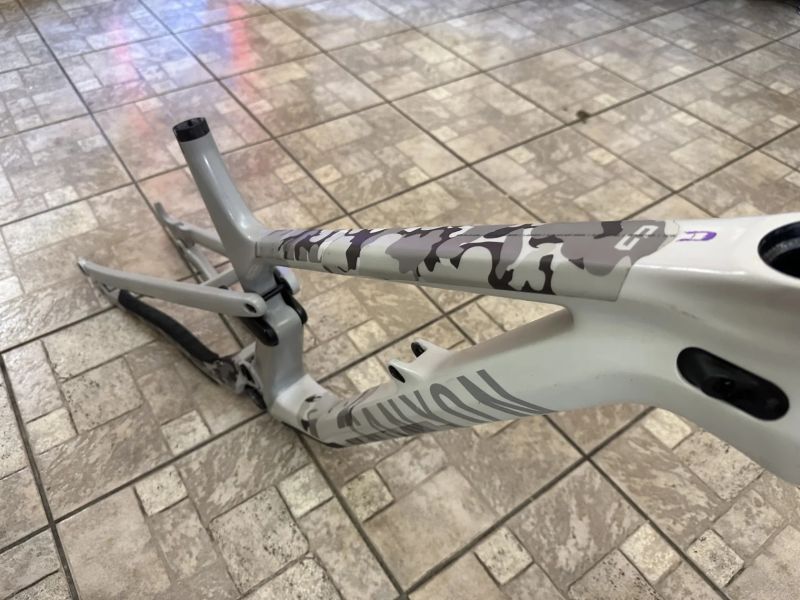 Canyon spectral cf karbon