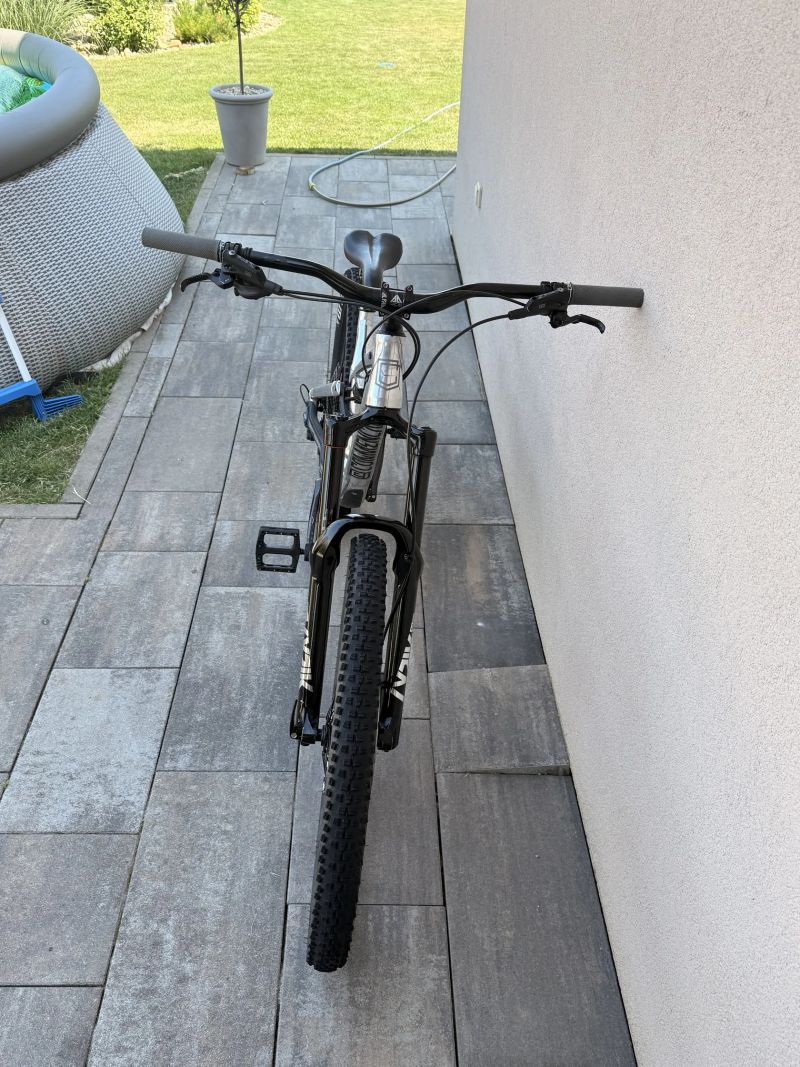 Commencal Meta AM V4.2