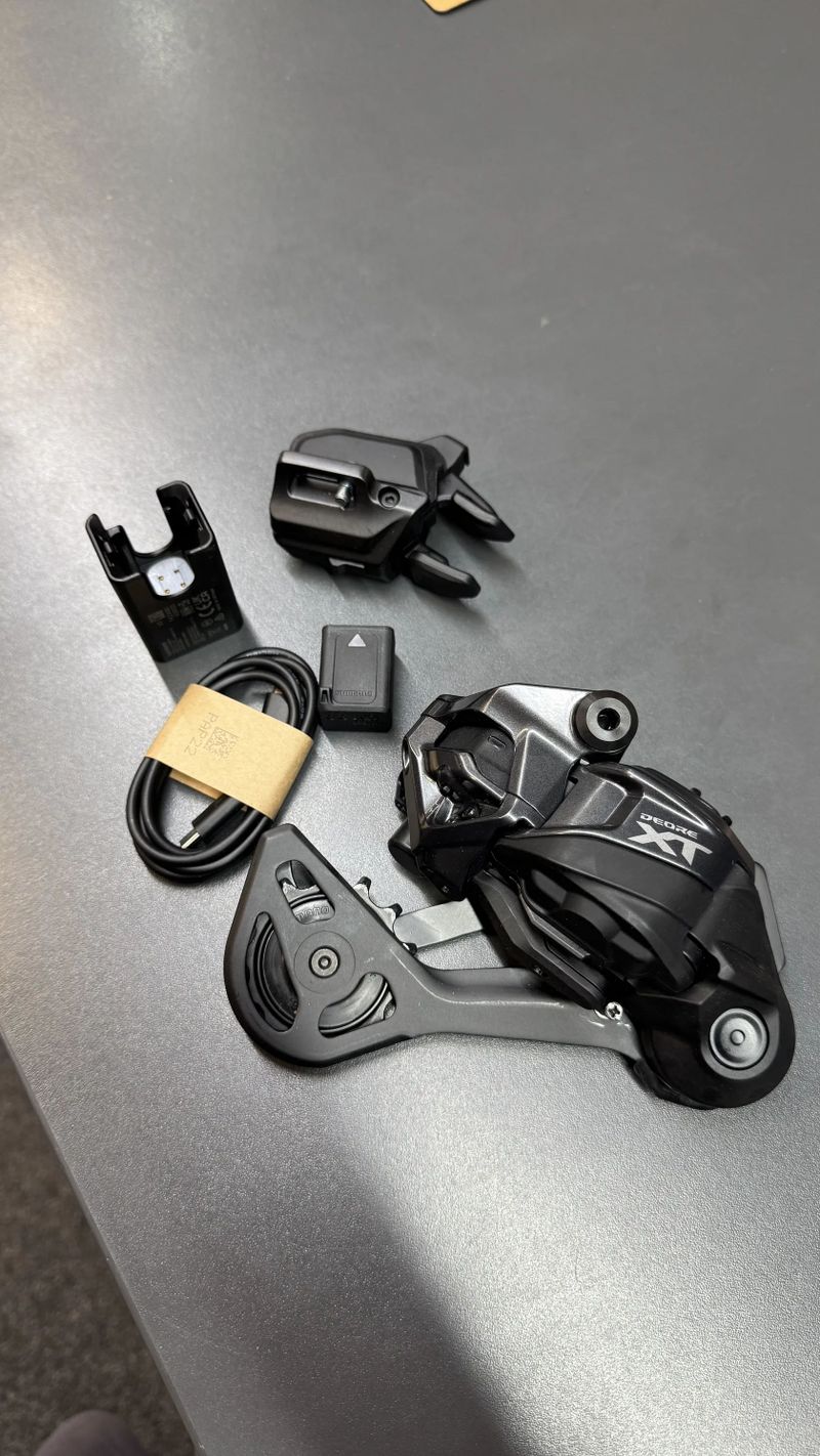 Bezdrátová přehazovačka Shimano XT Di2