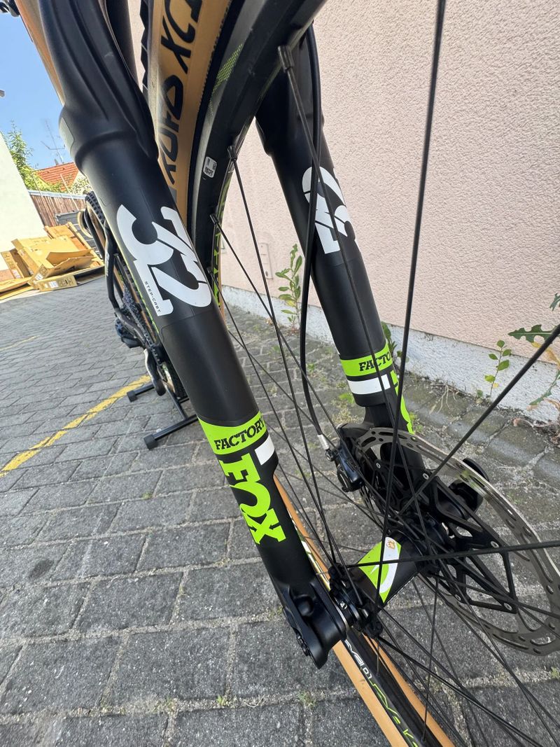 Merida Ninety six team