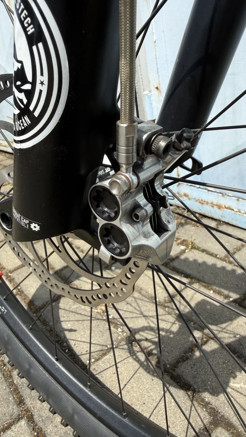 Hardtail Enduro na rámu CHROMAG ROOTDOWN