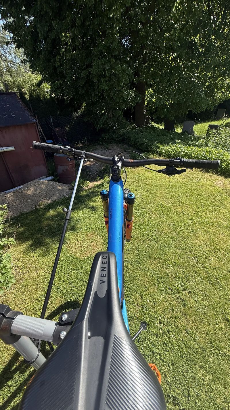 Prodám CUBE Stereo 150 C:62 SL 29 (2023) – TOP stav, Fox Factory Kashima / Shimano XT