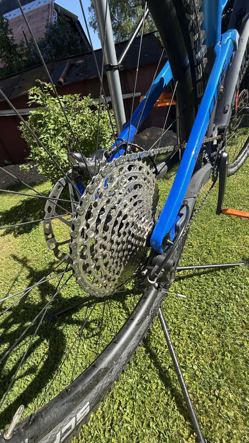 Prodám CUBE Stereo 150 C:62 SL 29 (2023) – TOP stav, Fox Factory Kashima / Shimano XT
