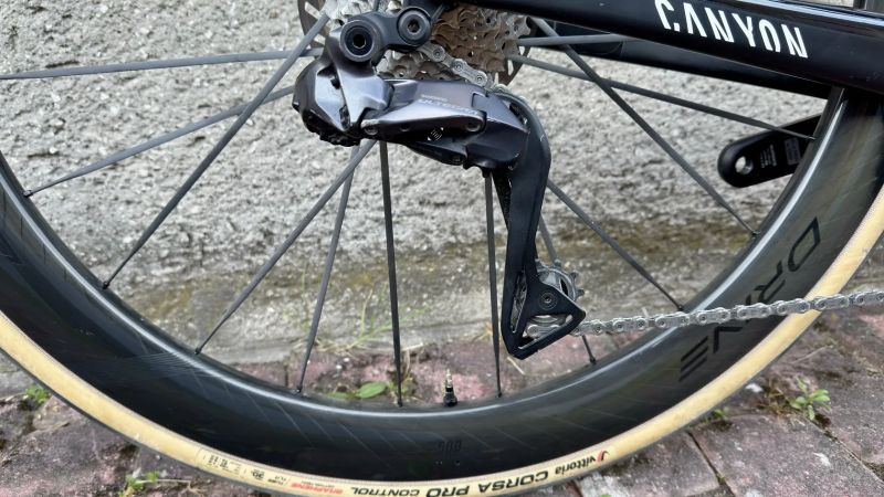 Canyon Aeroad CF SLX 8 Di2