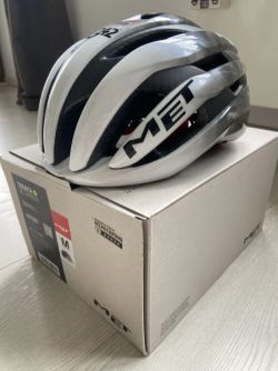 Met Trenta 3K carbon