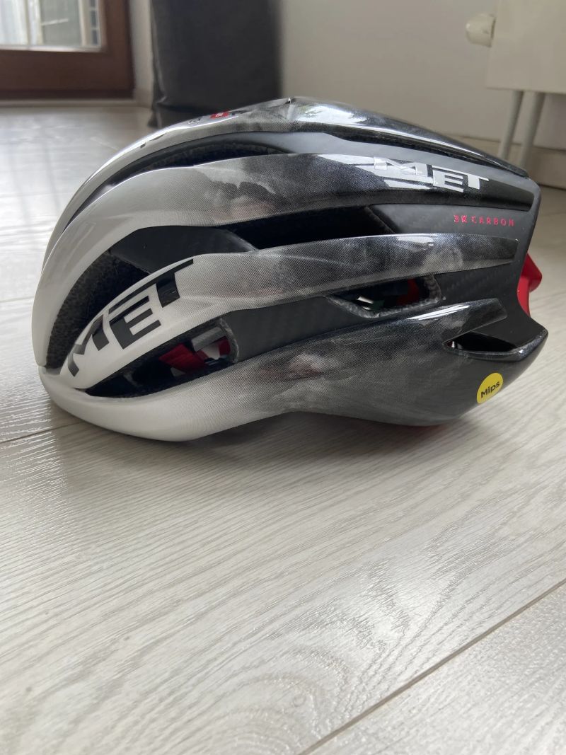 Met Trenta 3K carbon