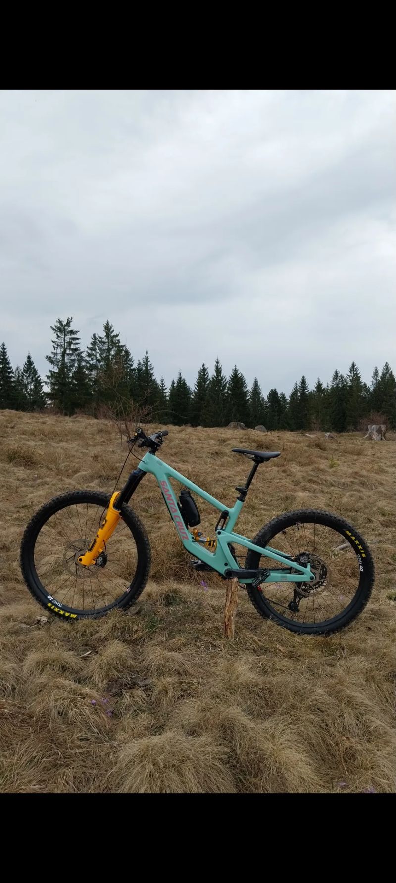 Santa Cruz Nomad V6