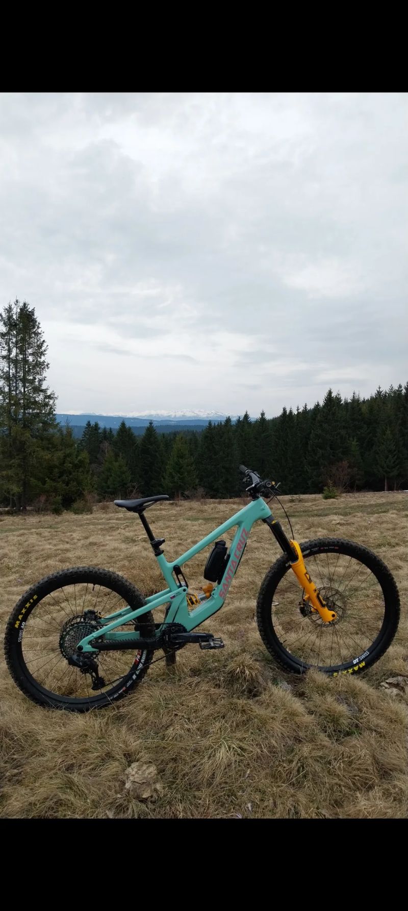 Santa Cruz Nomad V6