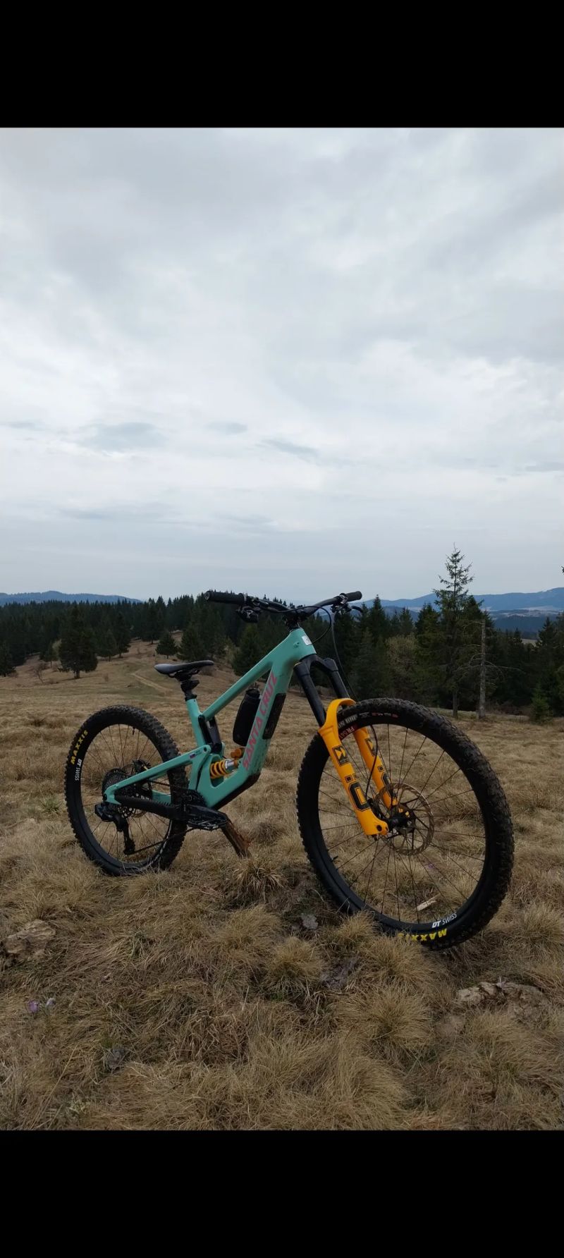 Santa Cruz Nomad V6