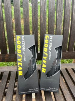 GOODYEAR Vector 4seasons