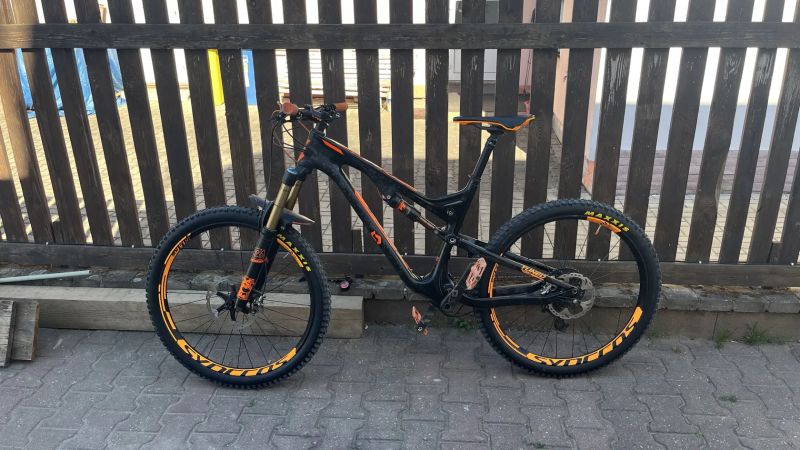 Scott GENIUS LT 700 TUNED PLUS - nejvyšší model PC 230k