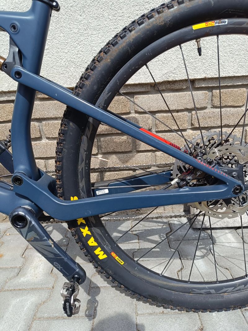 ORBEA OIZ M10 - KARBONOVÁ KOLA ! SRAM XX1 !