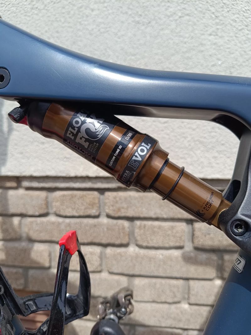 ORBEA OIZ M10 - KARBONOVÁ KOLA ! SRAM XX1 !