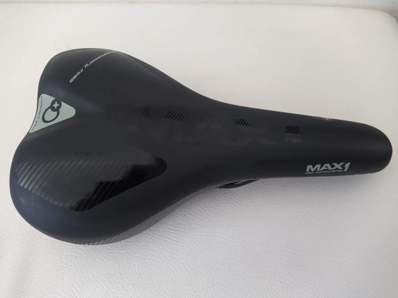 Pánské sedlo MAX1 Comfort Plus 150