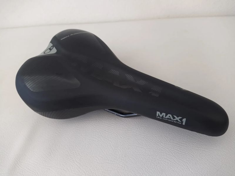 Pánské sedlo MAX1 Comfort Plus 150