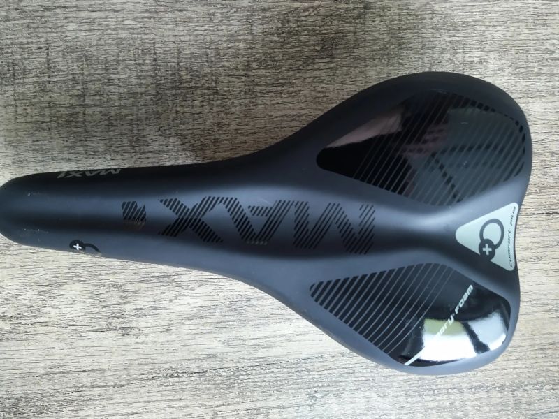 Pánské sedlo MAX1 Comfort Plus 150