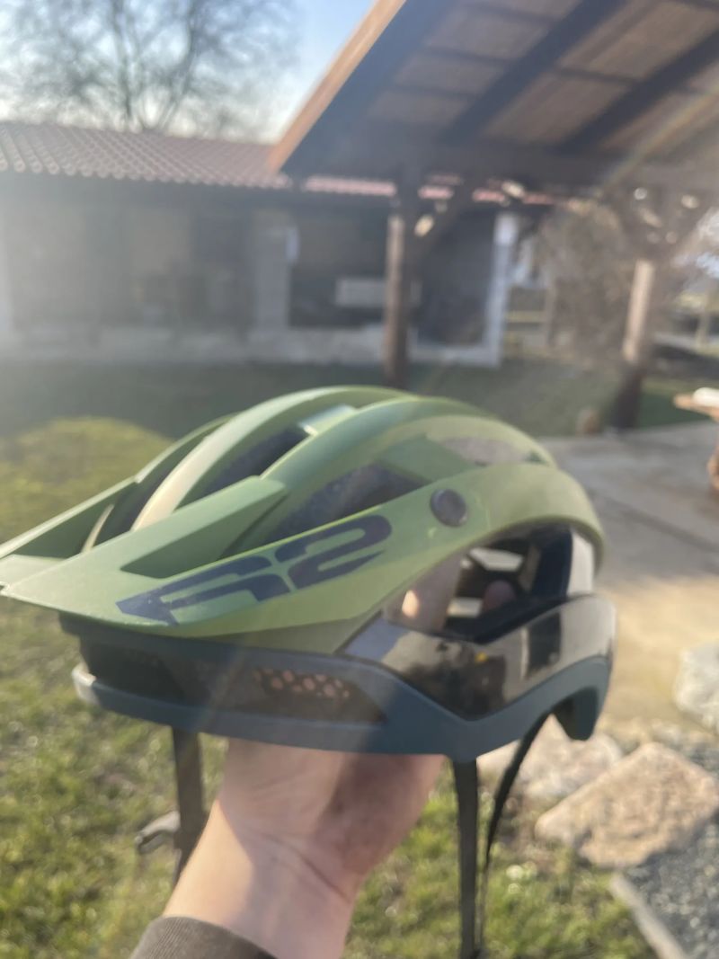 R2 Helma