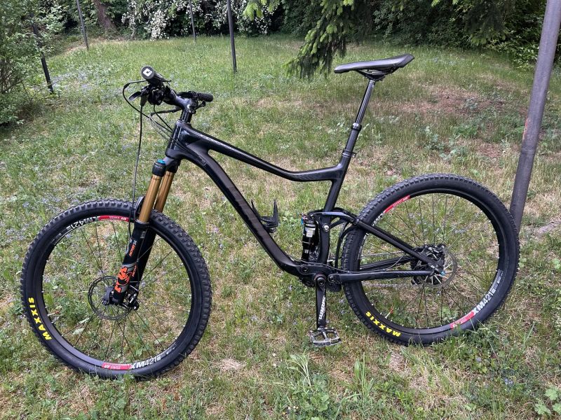 Giant Trance Advanced Raw Carbon Fox Factory