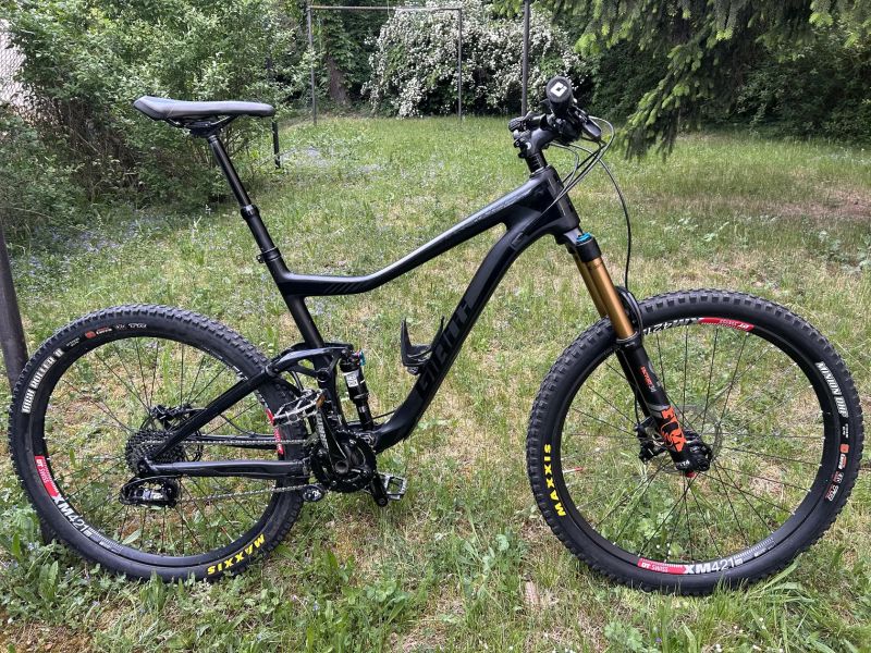 Giant Trance Advanced Raw Carbon Fox Factory