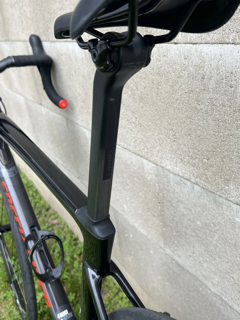 Specialized Roubaix Sport 105