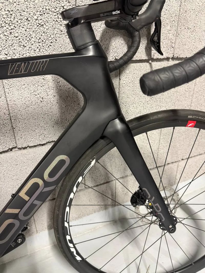 Orro Venturi Shimano 105 Di2. Vel L, pro postavu 175-185 cm