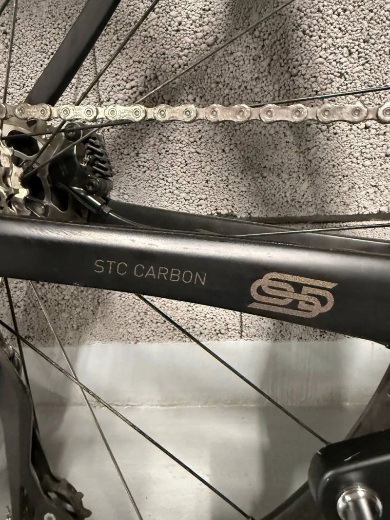 Orro Venturi Shimano 105 Di2. Vel L, pro postavu 175-185 cm