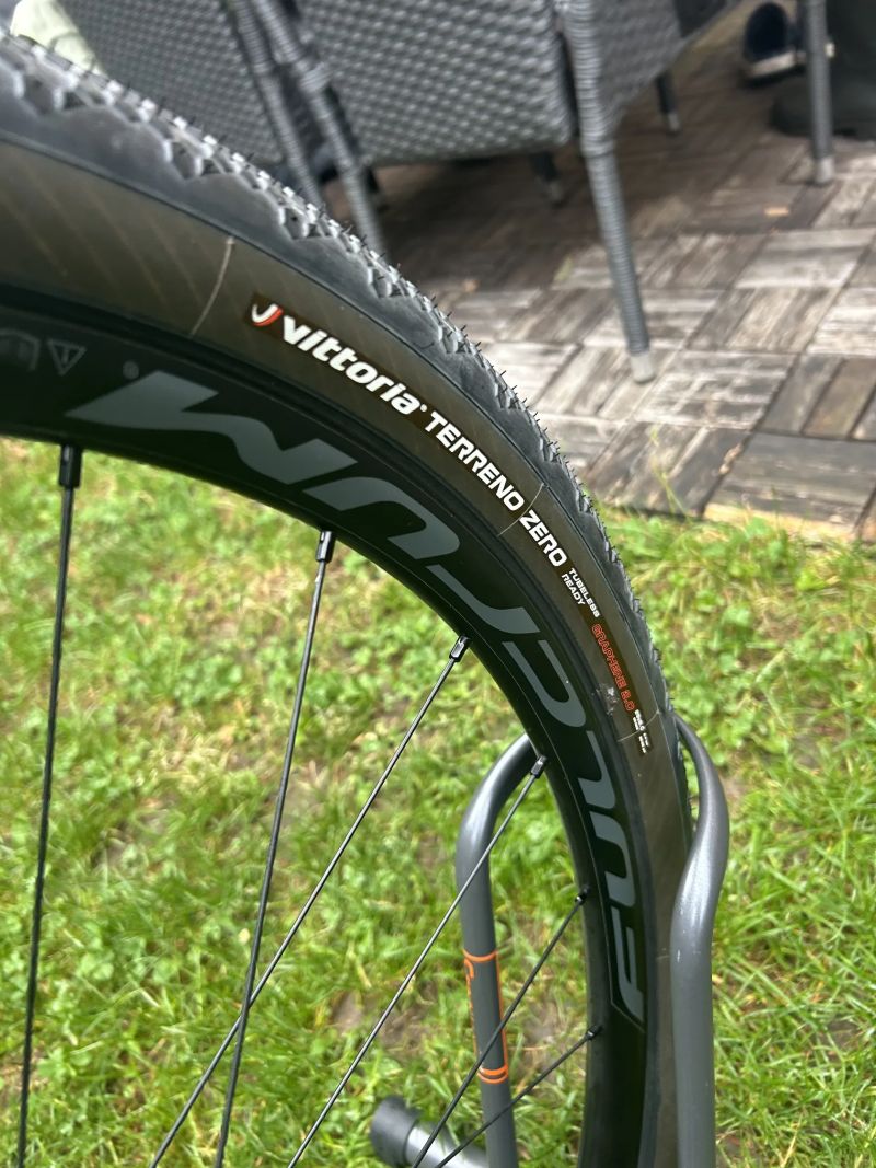 Sintesi Gravel FLU GR rival axs