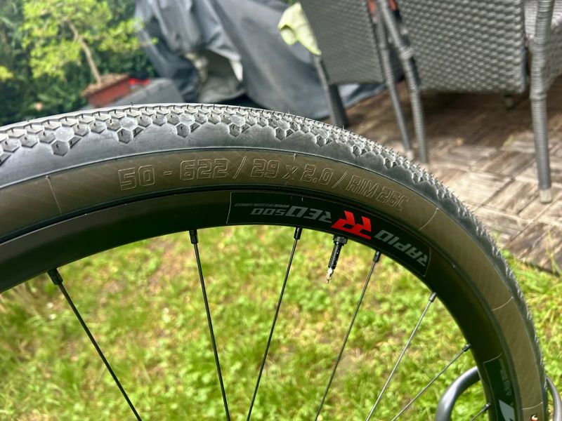 Sintesi Gravel FLU GR rival axs