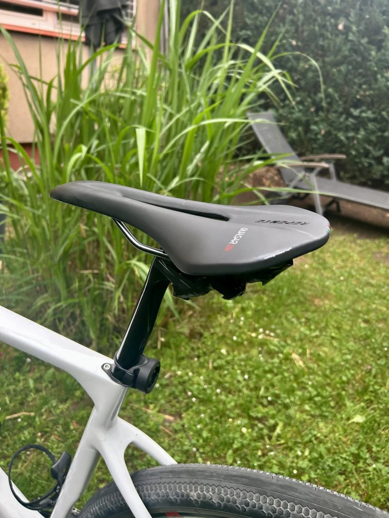Sintesi Gravel FLU GR rival axs