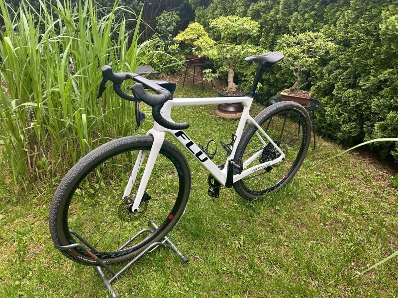 Sintesi Gravel FLU GR rival axs