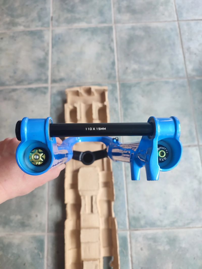 Vidlice DVO Sapphire D1 29" 130mm