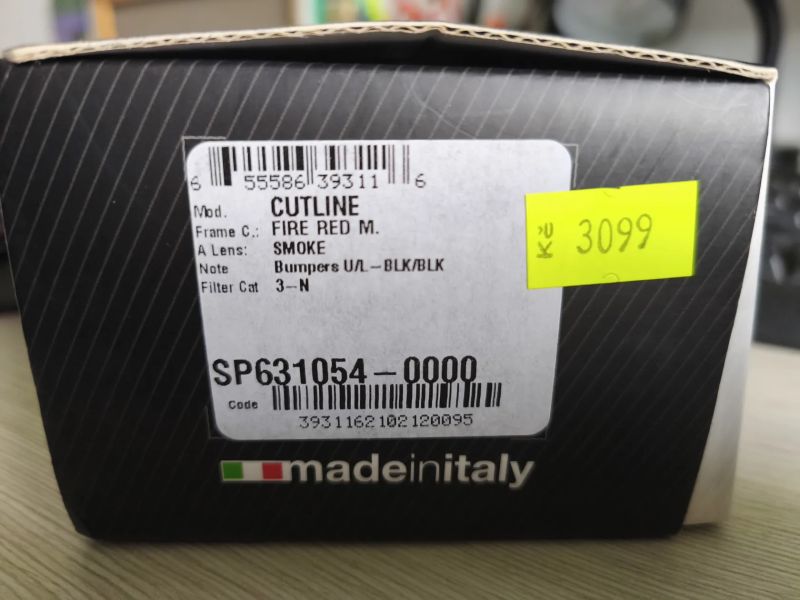 Rudy Project Cutline Fire Red za 1500 Kč a dále brýle Van Rysel