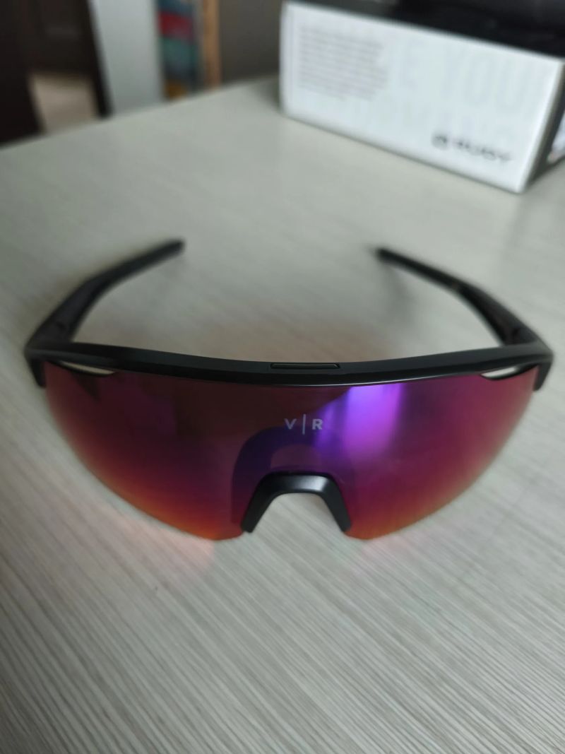 Rudy Project Cutline Fire Red za 1500 Kč a dále brýle Van Rysel