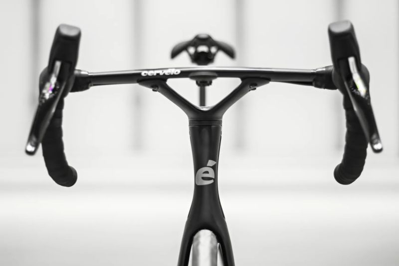 Cervélo S5, Sram Red Powermeter, Force AXS 2x12, Mavic Cosmic