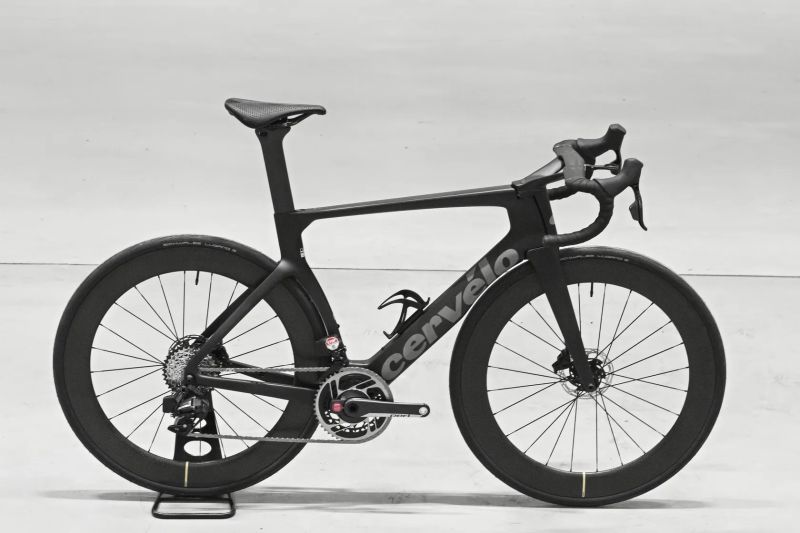 Cervélo S5, Sram Red Powermeter, Force AXS 2x12, Mavic Cosmic