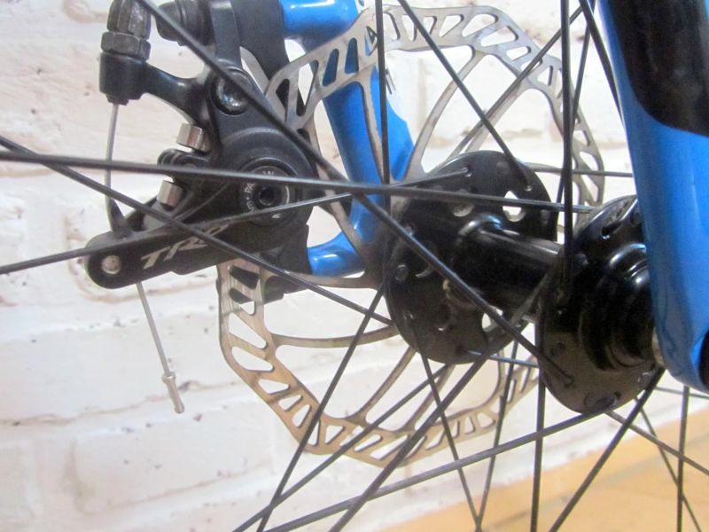 CANNONDALE SYNAPSE na Shimano 105, 54 cm. 1ROK ZÁRUKA