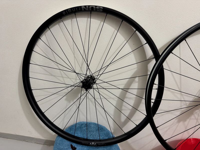 SunRinglé SR329 TRAIL Expert 29" Sram xD a Shimano MicroSpline