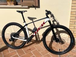 Trek PROCALIBER 9.7 Carbon L-/RS Reba/Sram Eagle GX/Bontrager carbon kola/