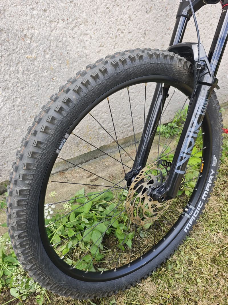Haibike AllMtn CF 9 2025 – Celokarbon / Bosch Gen 5