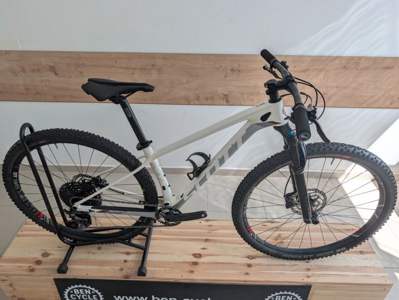 Scott Scale 900 contessa dt swiss xr1501