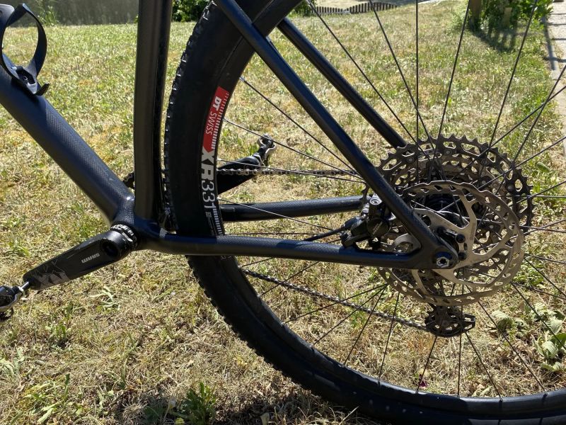 Rychlé kolo, Karbon rám, RockShox Reba, ~10 kg