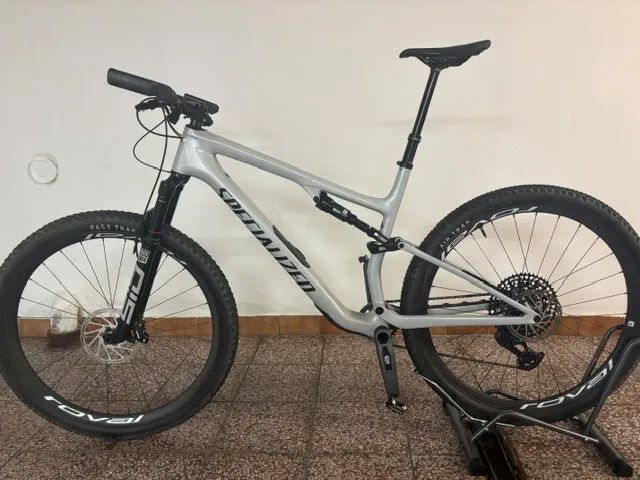 Specialized Epic 8 Expert