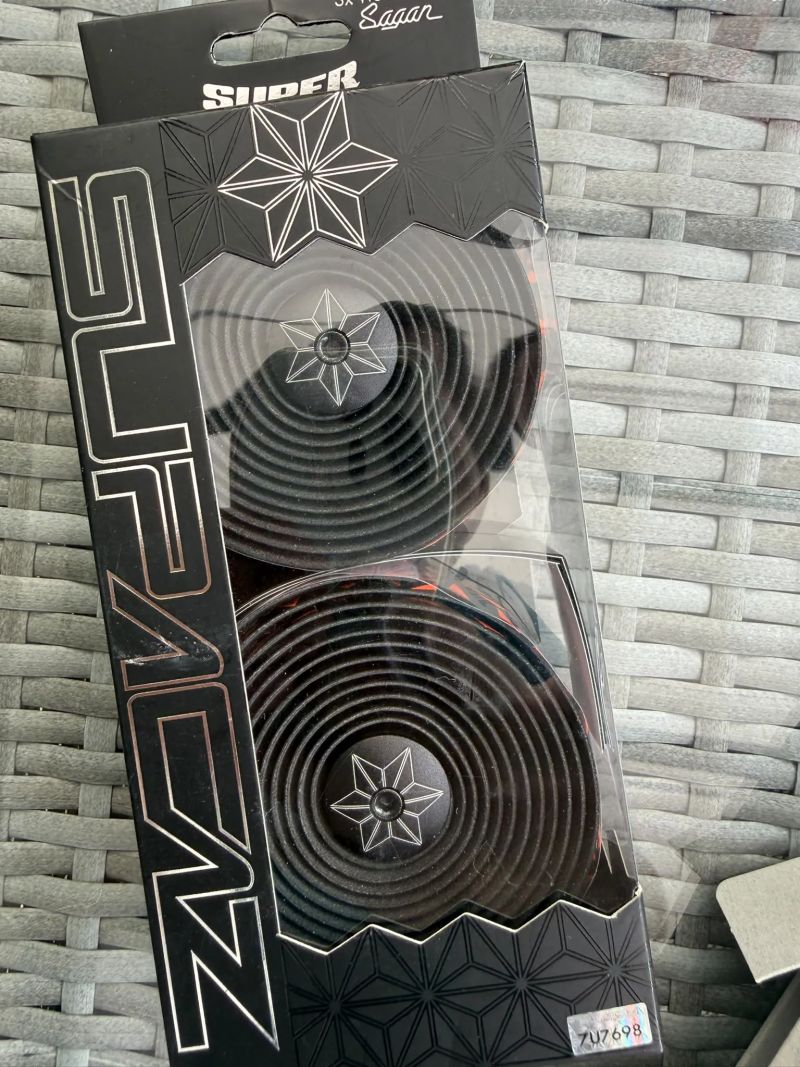 Giant Revolt Advanced 3, vel. M/L, karbon, v záruce, top stav