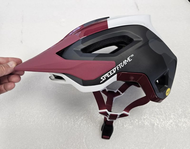 FOX Speedframe Pro Red – MTB přilba, vel. L, TOP stav