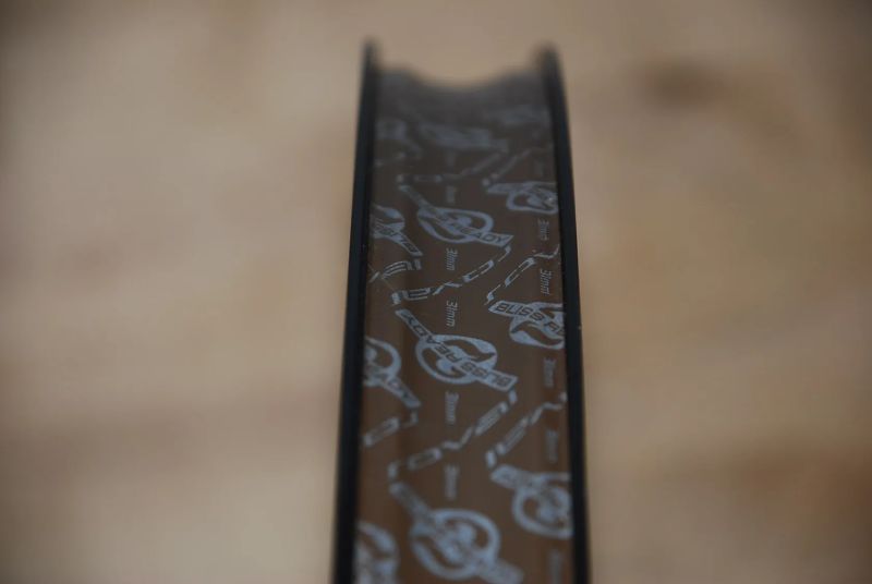 NOVÁ ZAPLETENÁ KOLA S VNITŘNÍ ŠÍŘKOU 30 MM A OŘECHEM XD ZA POLOVINU POŘIZOVACÍ CENY