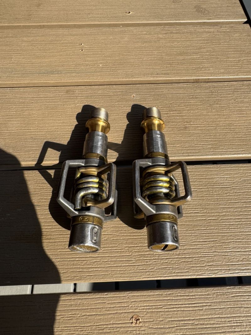 Ultra lehké titanové pedály Crankbrothers Eggbeater 11